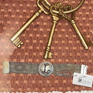 Monogram L Bracelet Cute Summer Vibe